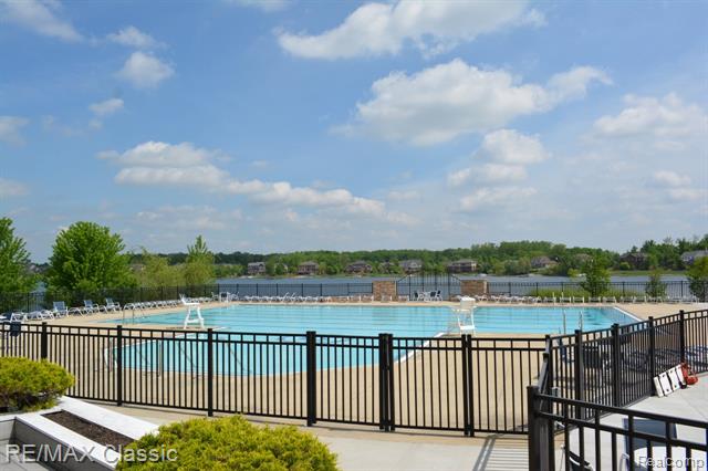 Builiding view fifty six for 25051 Samoset, Novi, MI. 48374