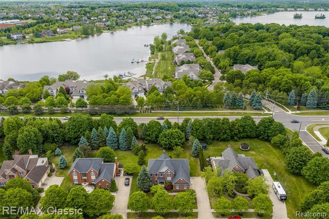 Builiding view forty nine for 25051 Samoset, Novi, MI. 48374