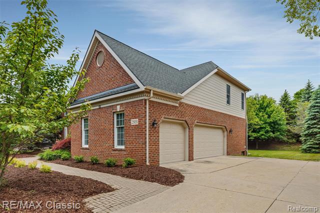 Builiding view forty for 25051 Samoset, Novi, MI. 48374