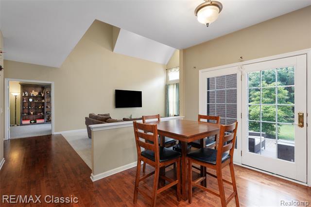 Builiding view twenty two for 25051 Samoset, Novi, MI. 48374