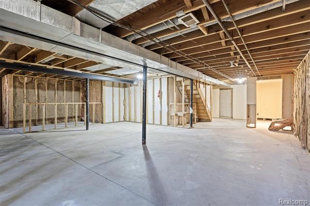 Builiding view twenty one for 13416 Mc Guire, Taylor, MI. 48180