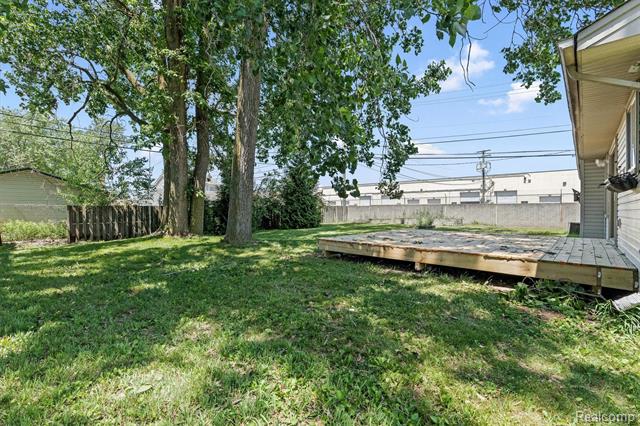 Builiding view twenty three for 13416 Mc Guire, Taylor, MI. 48180