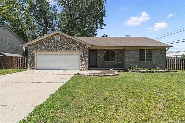 front view for 13416 Mc Guire, Taylor, Mi. 48180