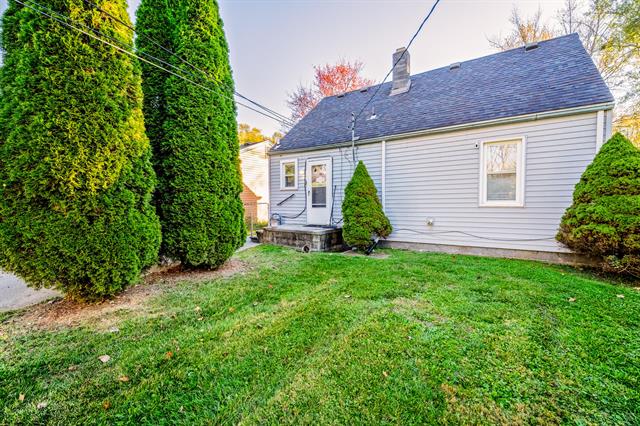 Builiding view fourteen for 14634 Banner, Taylor, MI. 48180