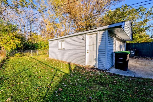 Builiding view seventeen for 14634 Banner, Taylor, MI. 48180