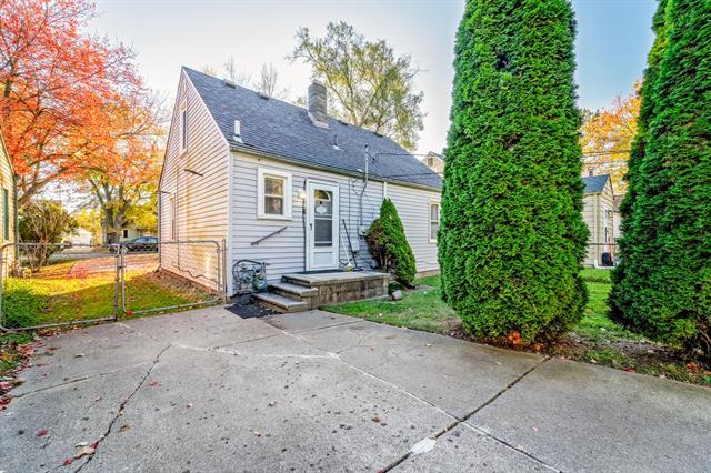 Builiding view thirteen for 14634 Banner, Taylor, MI. 48180