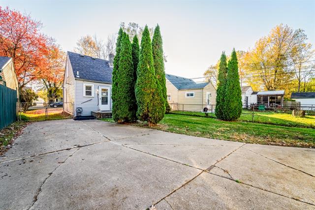 Builiding view twenty for 14634 Banner, Taylor, MI. 48180