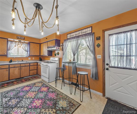 Builiding view eighteen for 37534 Van Petten, Romulus, MI. 48174