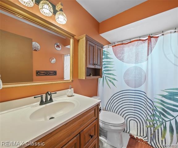 Builiding view fifteen for 37534 Van Petten, Romulus, MI. 48174