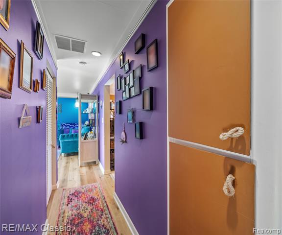 Builiding view seventeen for 37534 Van Petten, Romulus, MI. 48174