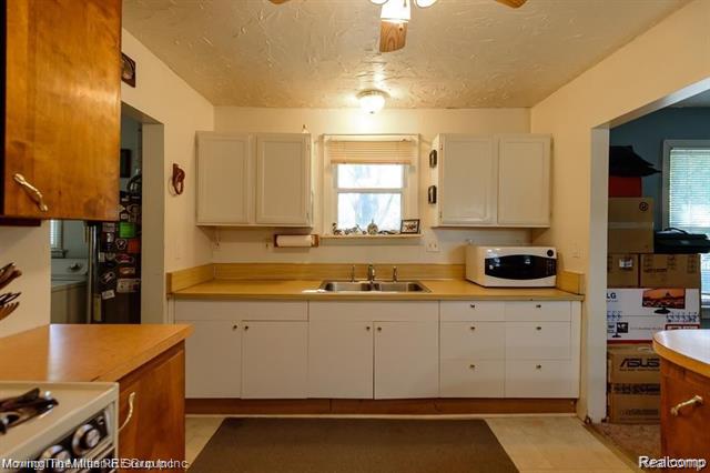 Builiding view eight for 11545 Wahrman, Romulus, MI. 48174