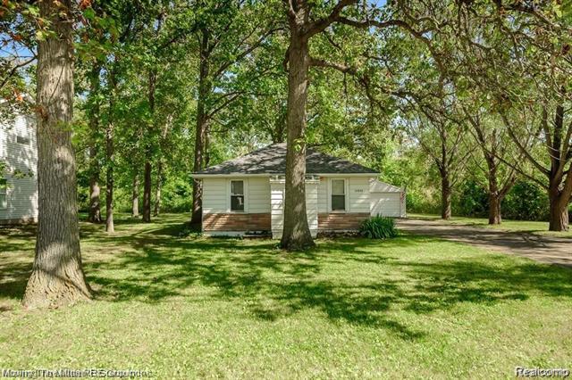 Builiding view fifteen for 11545 Wahrman, Romulus, MI. 48174