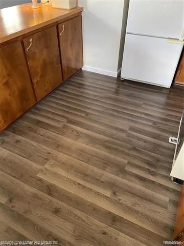 Builiding view five for 11545 Wahrman, Romulus, MI. 48174