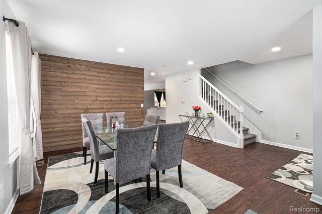 Builiding view seven for 26680 Parkside, Taylor, MI. 48180