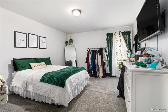 Builiding view twenty four for 26680 Parkside, Taylor, MI. 48180