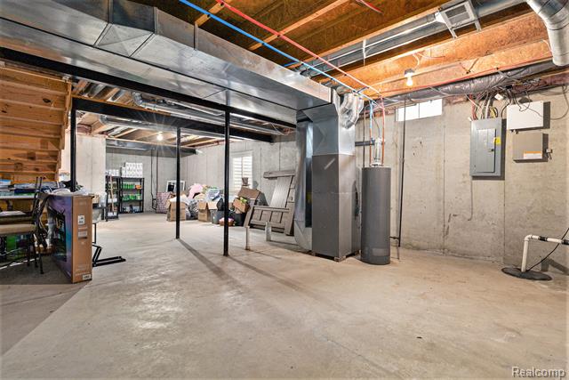 Builiding view twenty nine for 26680 Parkside, Taylor, MI. 48180