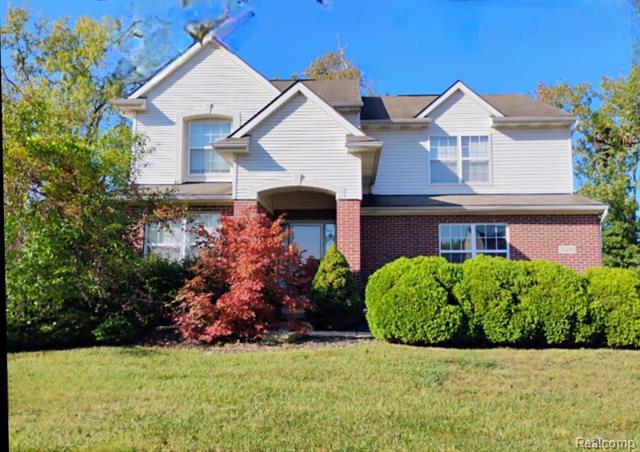 Builiding view two for 26680 Parkside, Taylor, MI. 48180