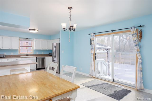 Builiding view eight for 22155 Maplelawn, Taylor, MI. 48180