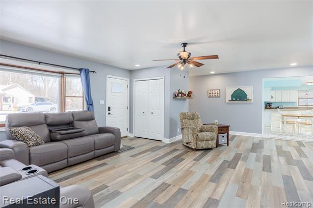 Builiding view four for 22155 Maplelawn, Taylor, MI. 48180