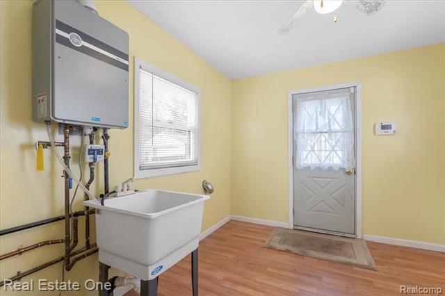 Builiding view nine for 11078 Pine, Taylor, MI. 48180