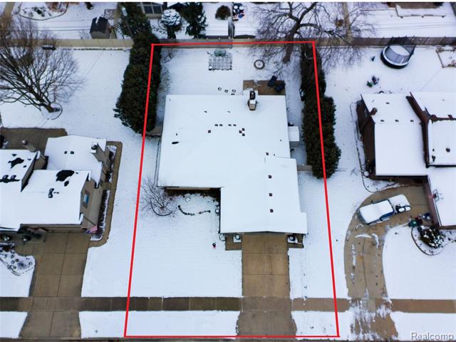 Builiding view forty three for 10110 Balfour, Allen Park, MI. 48101