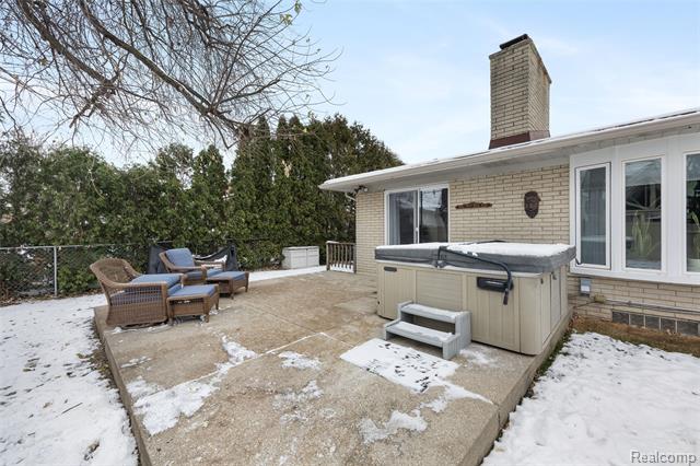 Builiding view thirty five for 10110 Balfour, Allen Park, MI. 48101