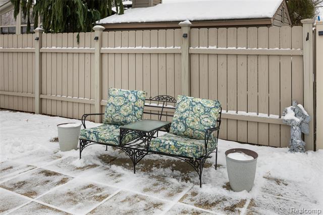 Builiding view thirty six for 10110 Balfour, Allen Park, MI. 48101