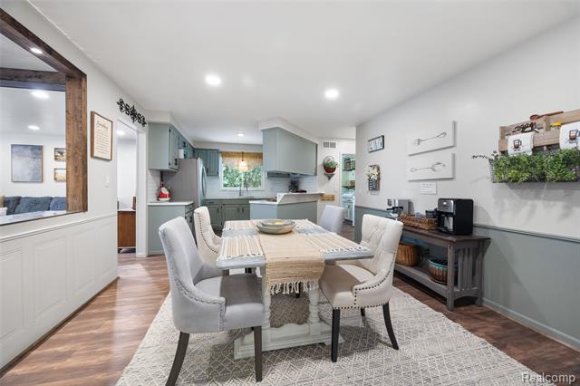 Builiding view three for 10110 Balfour, Allen Park, MI. 48101