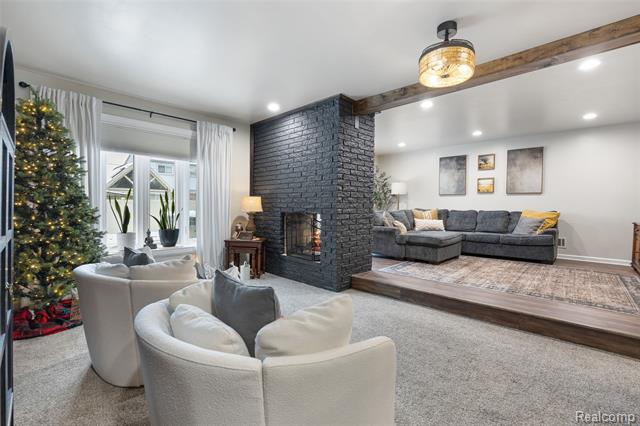 Builiding view twelve for 10110 Balfour, Allen Park, MI. 48101