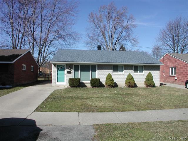 front view for 21056 Wick, Taylor, Mi. 48180