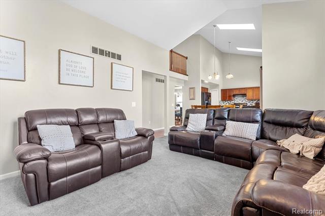 Builiding view fourteen for 3710 Ridge View, Trenton, MI. 48183