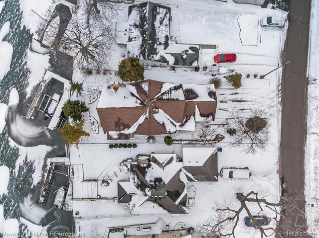 Builiding view fifty one for 30760 Bayview, Rockwood, MI. 48173