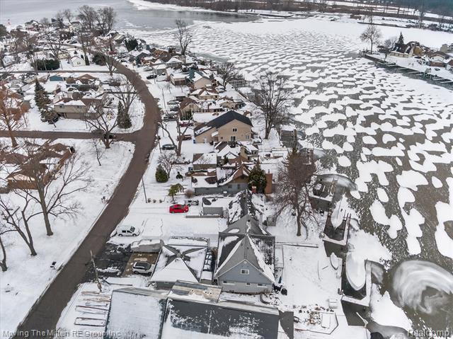 Builiding view forty five for 30760 Bayview, Rockwood, MI. 48173