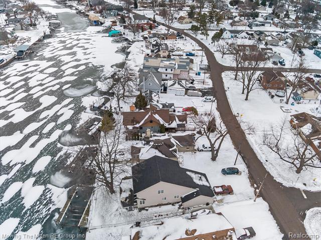 Builiding view forty nine for 30760 Bayview, Rockwood, MI. 48173