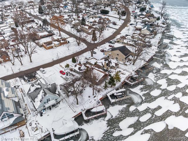 Builiding view forty six for 30760 Bayview, Rockwood, MI. 48173