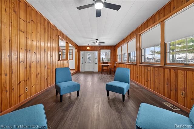 Builiding view seventeen for 30760 Bayview, Rockwood, MI. 48173