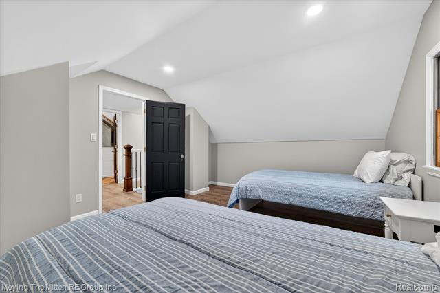 Builiding view thirty two for 30760 Bayview, Rockwood, MI. 48173