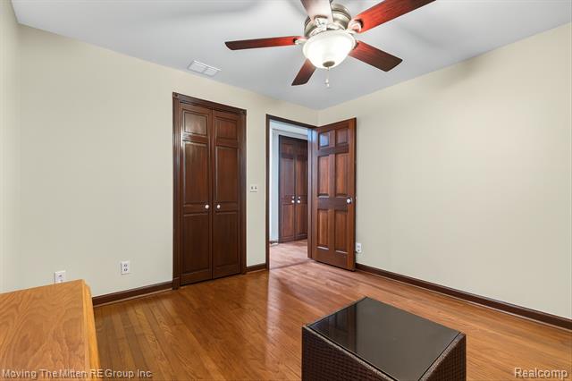 Builiding view twenty one for 30760 Bayview, Rockwood, MI. 48173