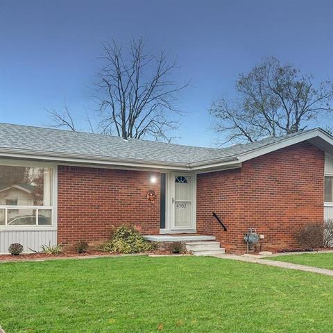 front view for 4562 Valley, Trenton, Mi. 48183