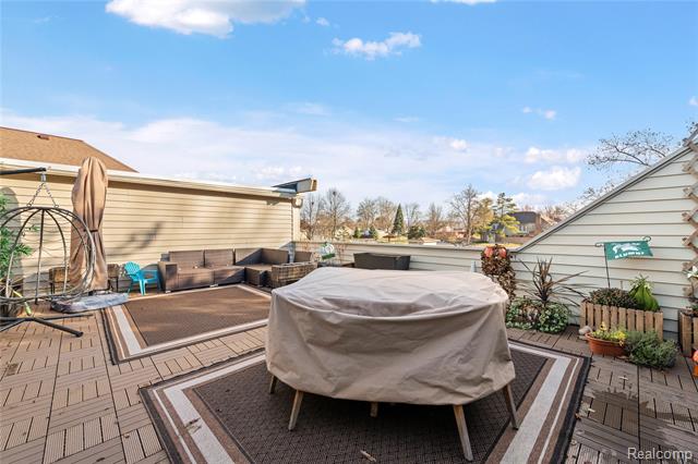 Builiding view eighteen for 8309 Colony, Grosse Ile, MI. 48138