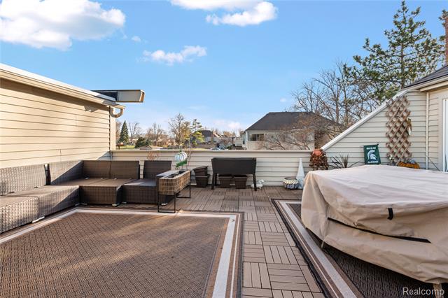 Builiding view nineteen for 8309 Colony, Grosse Ile, MI. 48138