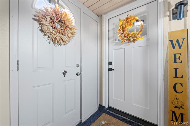 Builiding view one for 8309 Colony, Grosse Ile, MI. 48138