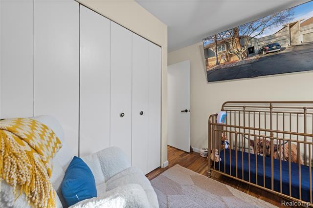 Builiding view sixteen for 8309 Colony, Grosse Ile, MI. 48138