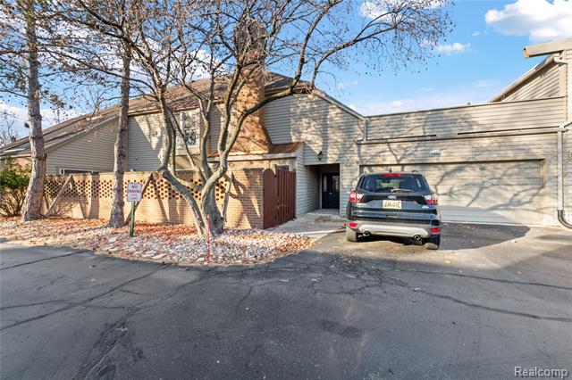 Builiding view twenty three for 8309 Colony, Grosse Ile, MI. 48138