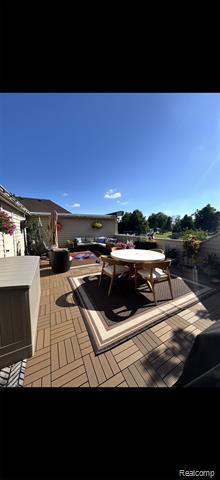 Builiding view twenty two for 8309 Colony, Grosse Ile, MI. 48138