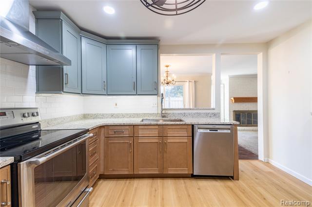 Builiding view thirteen for 8337 Colony, Grosse Ile, MI. 48138