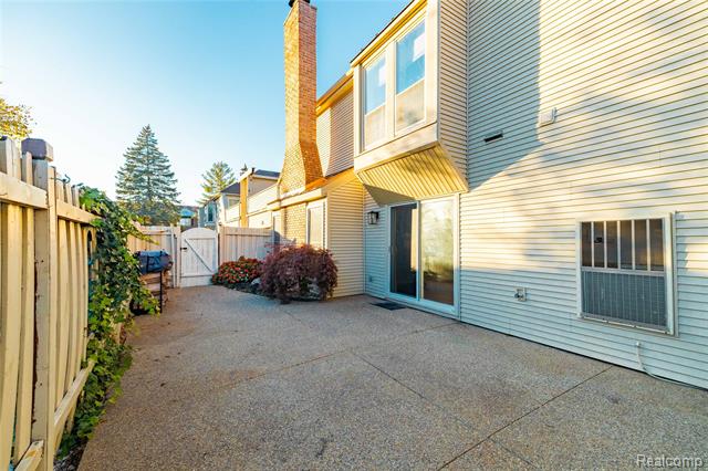 Builiding view three for 8337 Colony, Grosse Ile, MI. 48138