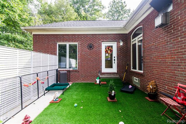 Builiding view eight for 8454 Grays, Grosse Ile, MI. 48138