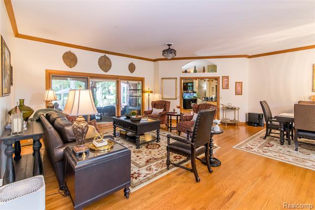 Builiding view eighteen for 8454 Grays, Grosse Ile, MI. 48138