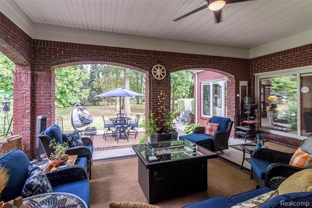 Builiding view eleven for 8454 Grays, Grosse Ile, MI. 48138